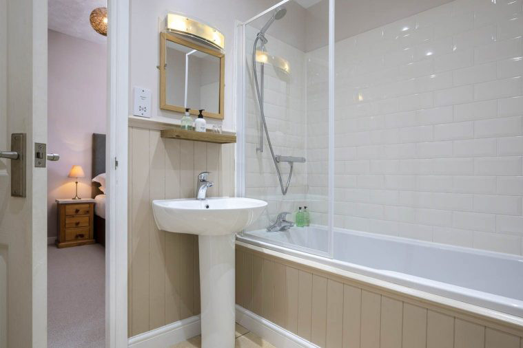 An ensuite bathroom in our Highland accommodation